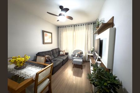 Sala de apartamento à venda com 2 quartos, 60m² em Irajá, Rio de Janeiro