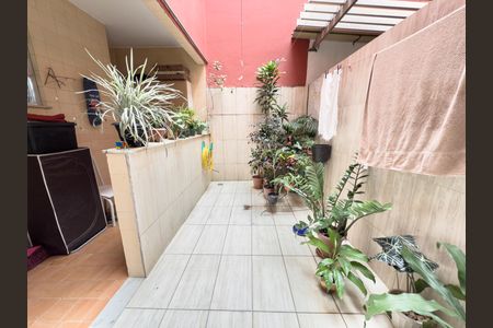 Apartamento à venda com 60m², 2 quartos e 1 vagaÁrea de Serviço