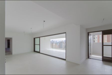 Sala de apartamento à venda com 3 quartos, 142m² em Vila Mariana, São Paulo