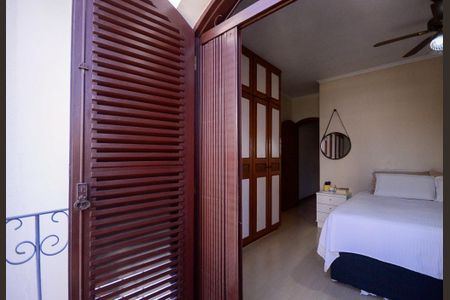 Casa para alugar com 289m², 3 quartos e 6 vagasQuarto 2 Varanda