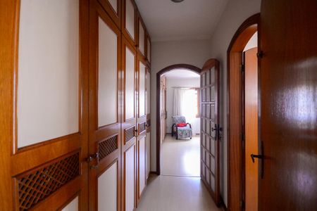 Casa para alugar com 289m², 3 quartos e 6 vagasSuite Closet