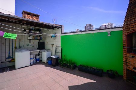 Casa para alugar com 289m², 3 quartos e 6 vagasÁrea de Serviço