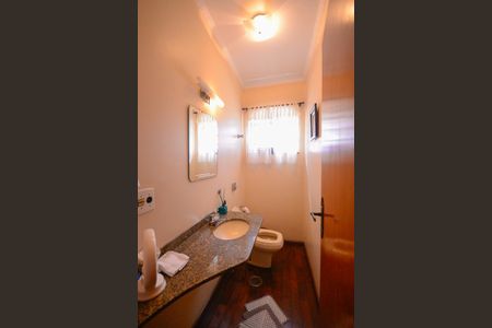 Casa para alugar com 289m², 3 quartos e 6 vagasLavabo