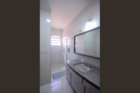 Casa para alugar com 289m², 3 quartos e 6 vagasBanheiro Social