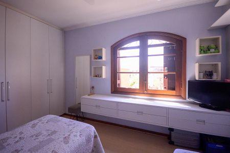 Casa para alugar com 289m², 3 quartos e 6 vagasQuarto 1