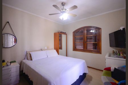 Casa para alugar com 289m², 3 quartos e 6 vagasQuarto 2