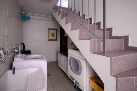 Casa para alugar com 289m², 3 quartos e 6 vagasÁrea de Serviço