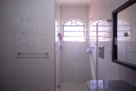 Casa para alugar com 289m², 3 quartos e 6 vagasBanheiro Social