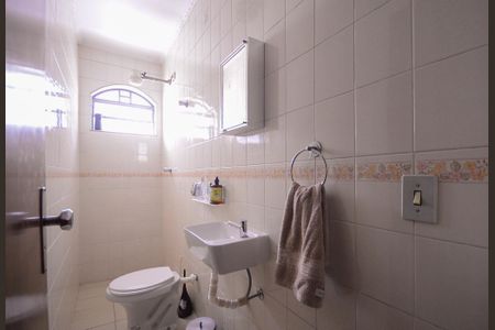 Casa para alugar com 289m², 3 quartos e 6 vagasBanheiro de Serviço