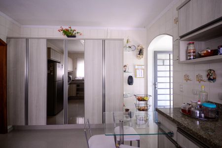 Casa para alugar com 289m², 3 quartos e 6 vagasCozinha