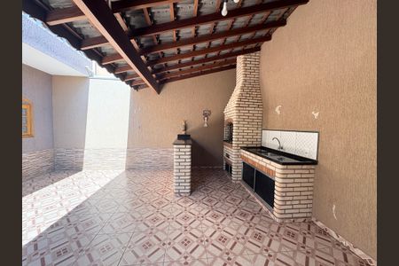 Casa à venda com 183m², 4 quartos e 2 vagasÁrea Externa