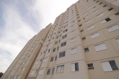 Apartamento à venda com 52m², 2 quartos e 1 vaga Apartamento à venda com 52m², 2 quartos e 1 vagaFachada