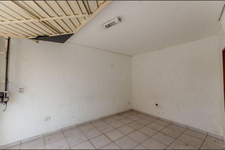 Casa para alugar com 60m², 1 quarto e 1 vaga Casa para alugar com 60m², 1 quarto e 1 vagaGaragem