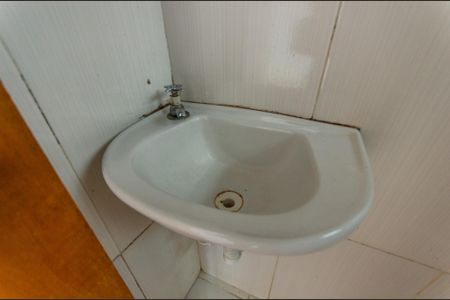 Casa para alugar com 60m², 1 quarto e 1 vaga Casa para alugar com 60m², 1 quarto e 1 vagaBanheiro