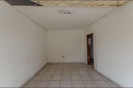 Casa para alugar com 60m², 1 quarto e 1 vaga Casa para alugar com 60m², 1 quarto e 1 vagaGaragem