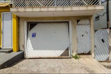 Casa para alugar com 60m², 1 quarto e 1 vaga Casa para alugar com 60m², 1 quarto e 1 vagaFachada