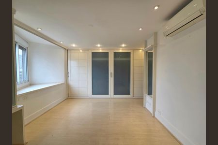 Apartamento à venda com 202m², 4 quartos e 2 vagasSuíte