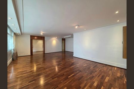 Apartamento à venda com 202m², 4 quartos e 2 vagasSala