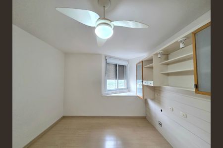 Apartamento à venda com 202m², 4 quartos e 2 vagasQuarto 1