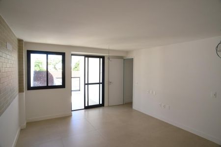 Apartamento à venda com 110m², 3 quartos e 2 vagasSuíte 2