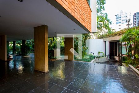 Apartamento à venda com 176m², 4 quartos e 2 vagas Apartamento à venda com 176m², 4 quartos e 2 vagasÁrea comum