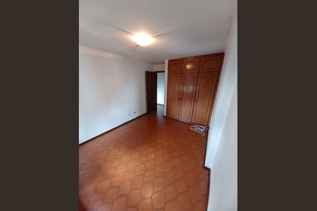 Apartamento à venda com 176m², 4 quartos e 2 vagas Apartamento à venda com 176m², 4 quartos e 2 vagasQuarto 2
