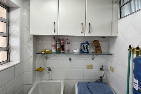Área de Serviço de apartamento para alugar com 2 quartos, 55m² em Gonzaga, Santos