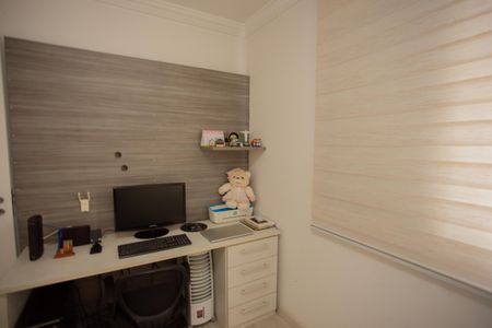 Apartamento à venda com 117m², 3 quartos e 2 vagasQuarto 3