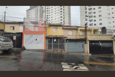 Casa à venda com 70m², 2 quartos e 1 vagaFachada