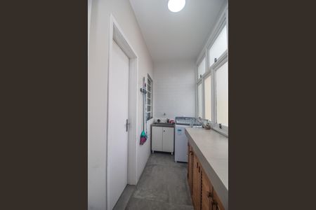 Apartamento à venda com 123m², 3 quartos e 1 vagaÁrea de Serviço