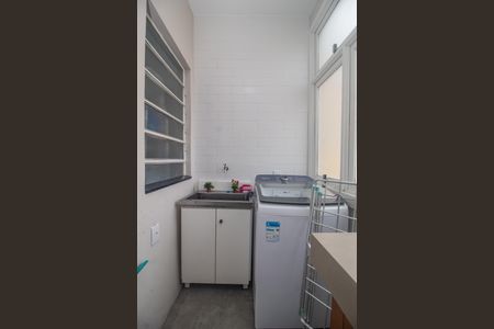 Apartamento à venda com 123m², 3 quartos e 1 vagaÁrea de Serviço