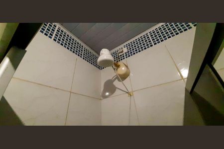 Casa para alugar com 290m², 5 quartos e 3 vagas Casa para alugar com 290m², 5 quartos e 3 vagasBanheiro da Suíte Master