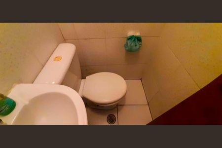 Casa para alugar com 290m², 5 quartos e 3 vagas Casa para alugar com 290m², 5 quartos e 3 vagasLavabo do Espaço Gourmet