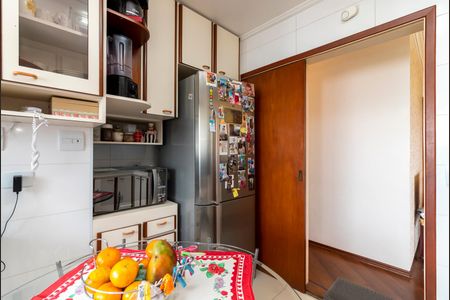 Apartamento à venda com 84m², 3 quartos e 2 vagasCozinha