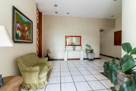 Apartamento à venda com 84m², 3 quartos e 2 vagasHall Social