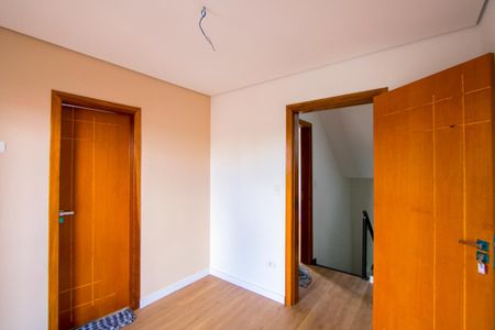 Casa à venda com 93m², 2 quartos e 2 vagas Casa à venda com 93m², 2 quartos e 2 vagasSuíte