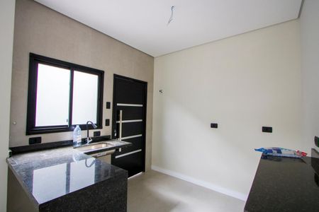 Casa à venda com 93m², 2 quartos e 2 vagas Casa à venda com 93m², 2 quartos e 2 vagasCozinha