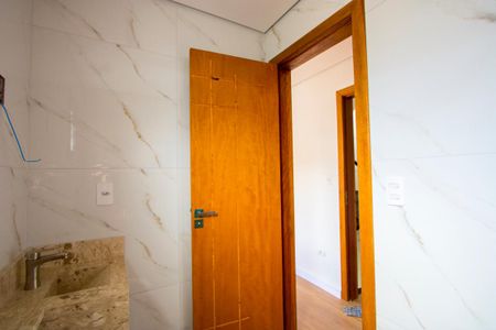 Casa à venda com 93m², 2 quartos e 2 vagas Casa à venda com 93m², 2 quartos e 2 vagasBanheiro da Suíte 2