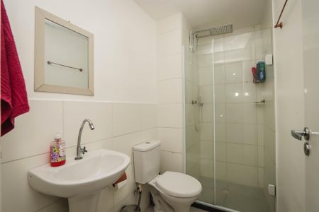 Apartamento à venda com 34m², 2 quartos e sem vaga Apartamento à venda com 34m², 2 quartos e sem vagaBanheiro