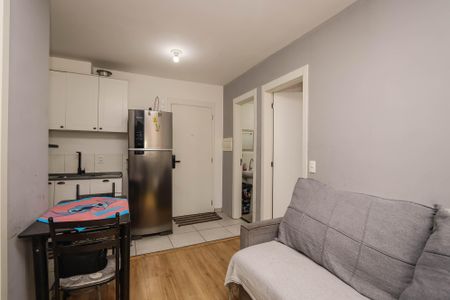 Sala de apartamento para alugar com 2 quartos, 34m² em Jardim Miriam, São Paulo