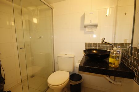 Casa à venda com 248m², 5 quartos e 4 vagasBanheiro 1