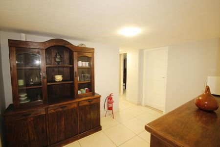 Casa à venda com 248m², 5 quartos e 4 vagasSala