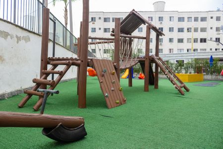 Apartamento para alugar com 40m², 2 quartos e 1 vaga Apartamento para alugar com 40m², 2 quartos e 1 vagaÁrea comum - Playground
