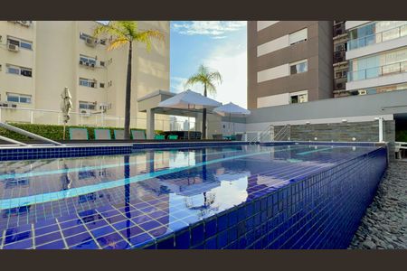 Apartamento à venda com 80m², 2 quartos e 2 vagasPiscina