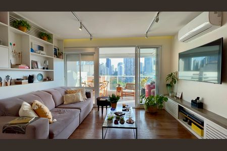 Apartamento à venda com 80m², 2 quartos e 2 vagasSala de TV