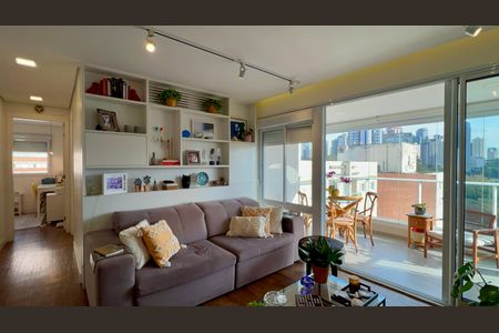 Sala de TV de apartamento à venda com 2 quartos, 80m² em Sumaré, São Paulo