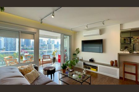 Sala de TV de apartamento à venda com 2 quartos, 80m² em Sumaré, São Paulo