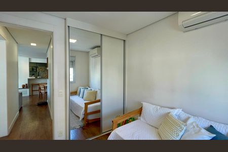 Apartamento à venda com 80m², 2 quartos e 2 vagasQuarto