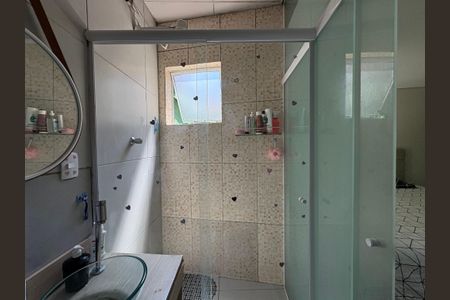 Casa à venda com 112m², 2 quartos e 2 vagas Casa à venda com 112m², 2 quartos e 2 vagasBanheiro da suíte 1