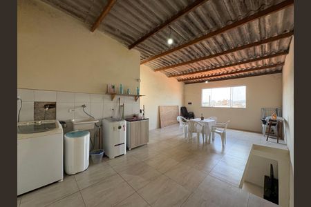 Casa à venda com 112m², 2 quartos e 2 vagas Casa à venda com 112m², 2 quartos e 2 vagasLavanderia